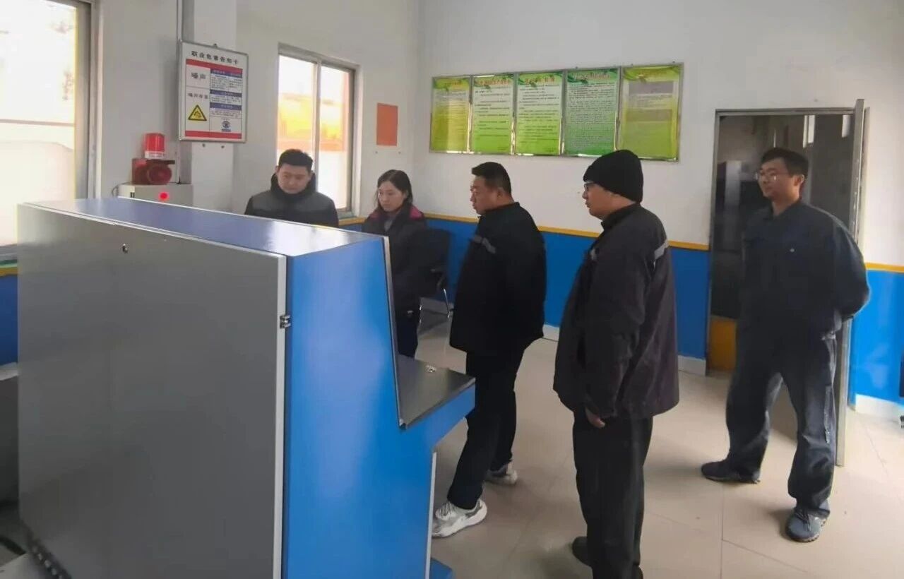 以练为战 筑牢透风“宁静堤”——红旗煤矿运行工区展开主透风机现场措置应急练习训练